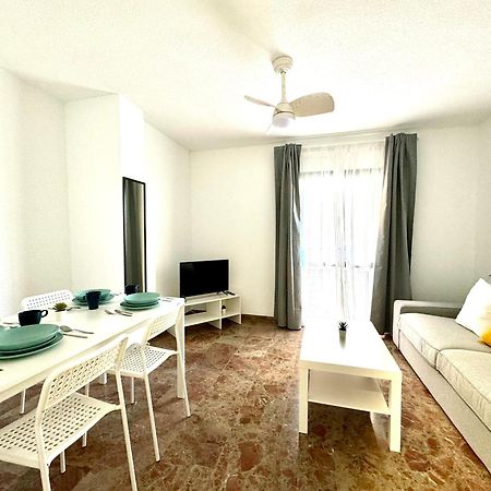 Beautiful & Sunny Apartment Málaga Extérieur photo