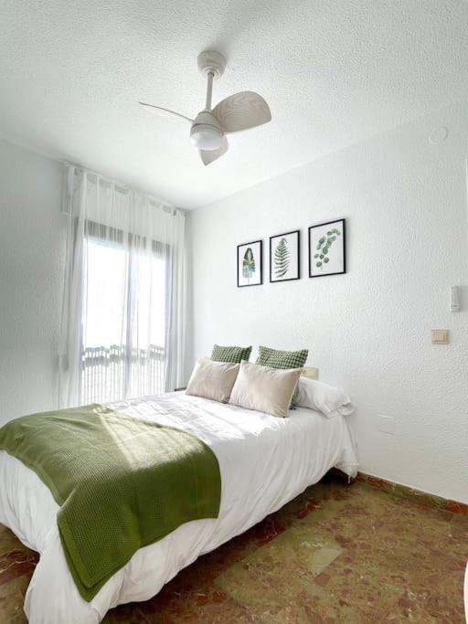 Beautiful & Sunny Apartment Málaga Extérieur photo