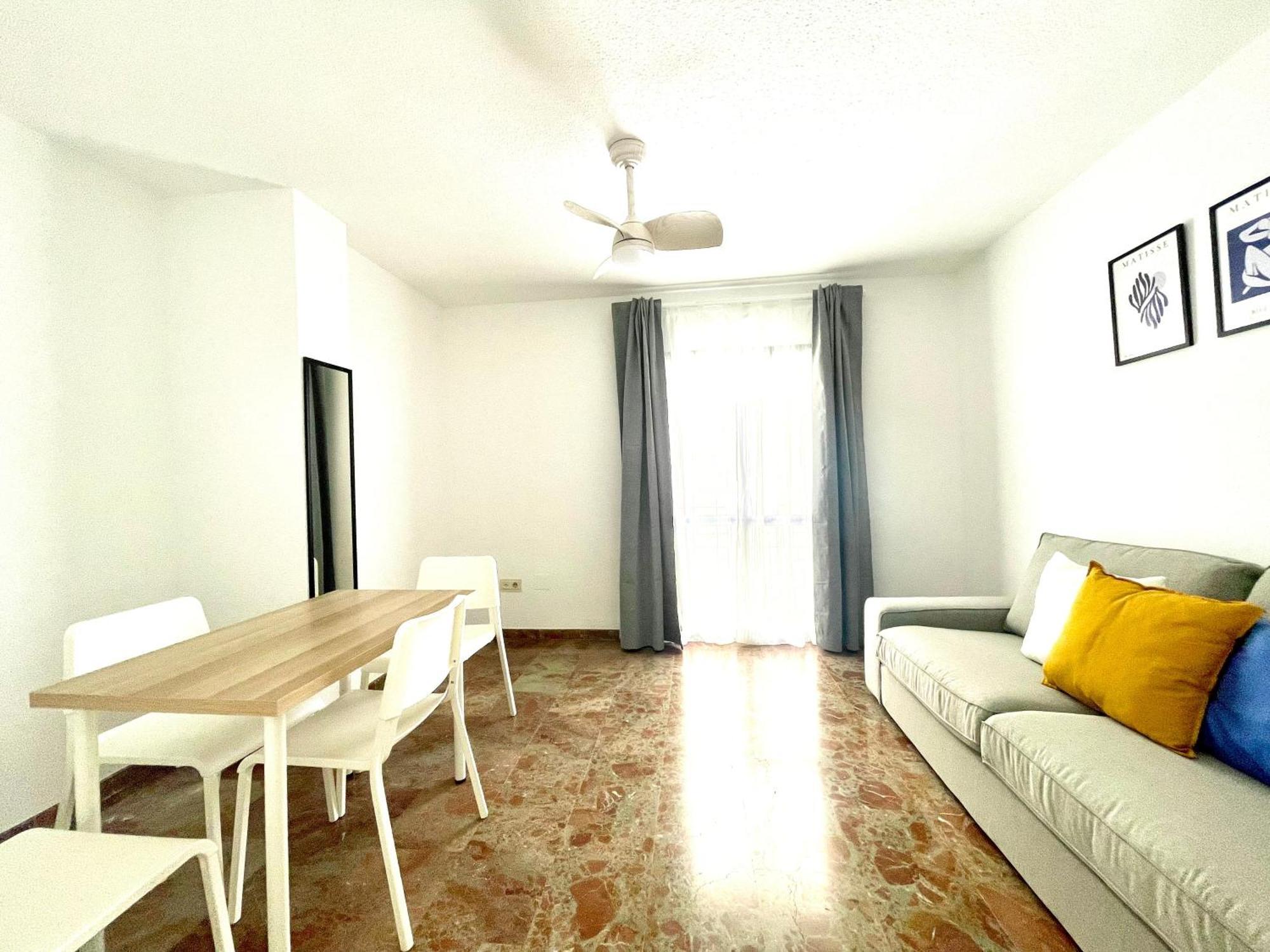 Beautiful & Sunny Apartment Málaga Extérieur photo
